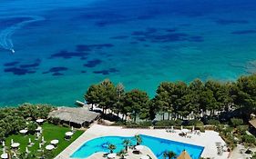 Candia Park Village 4*